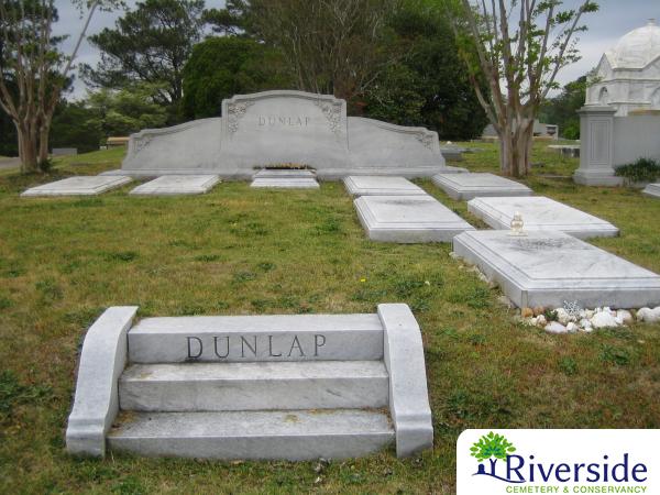 Family Monument Photo