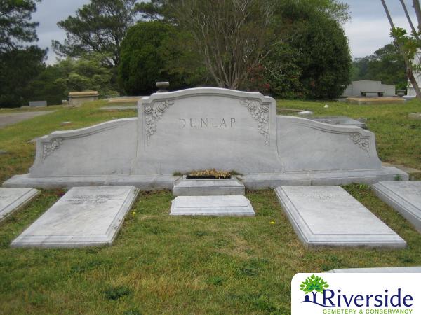 Family Monument Photo