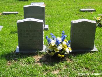 Family Monument Photo